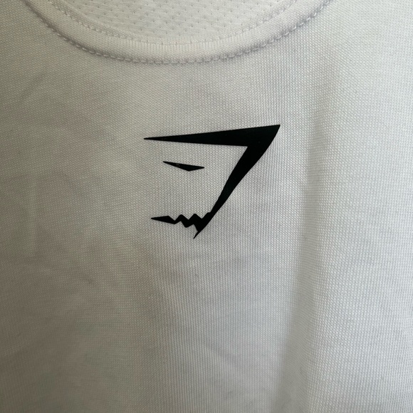 Gymshark shirt - Picture 2 of 3